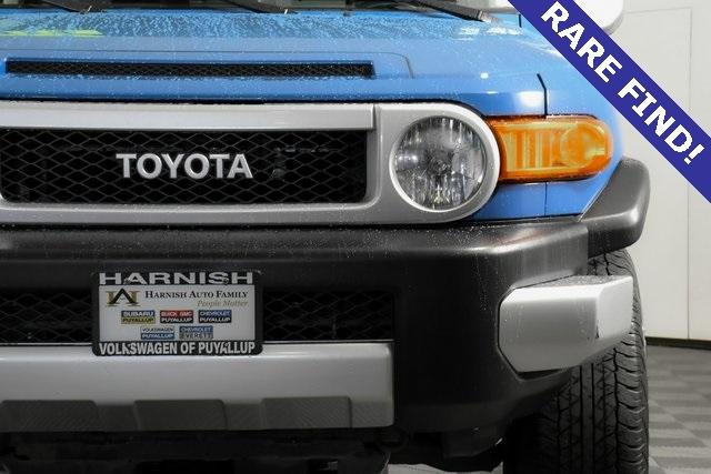 2012 Toyota FJ Cruiser Vehicle Photo in Puyallup, WA 98371