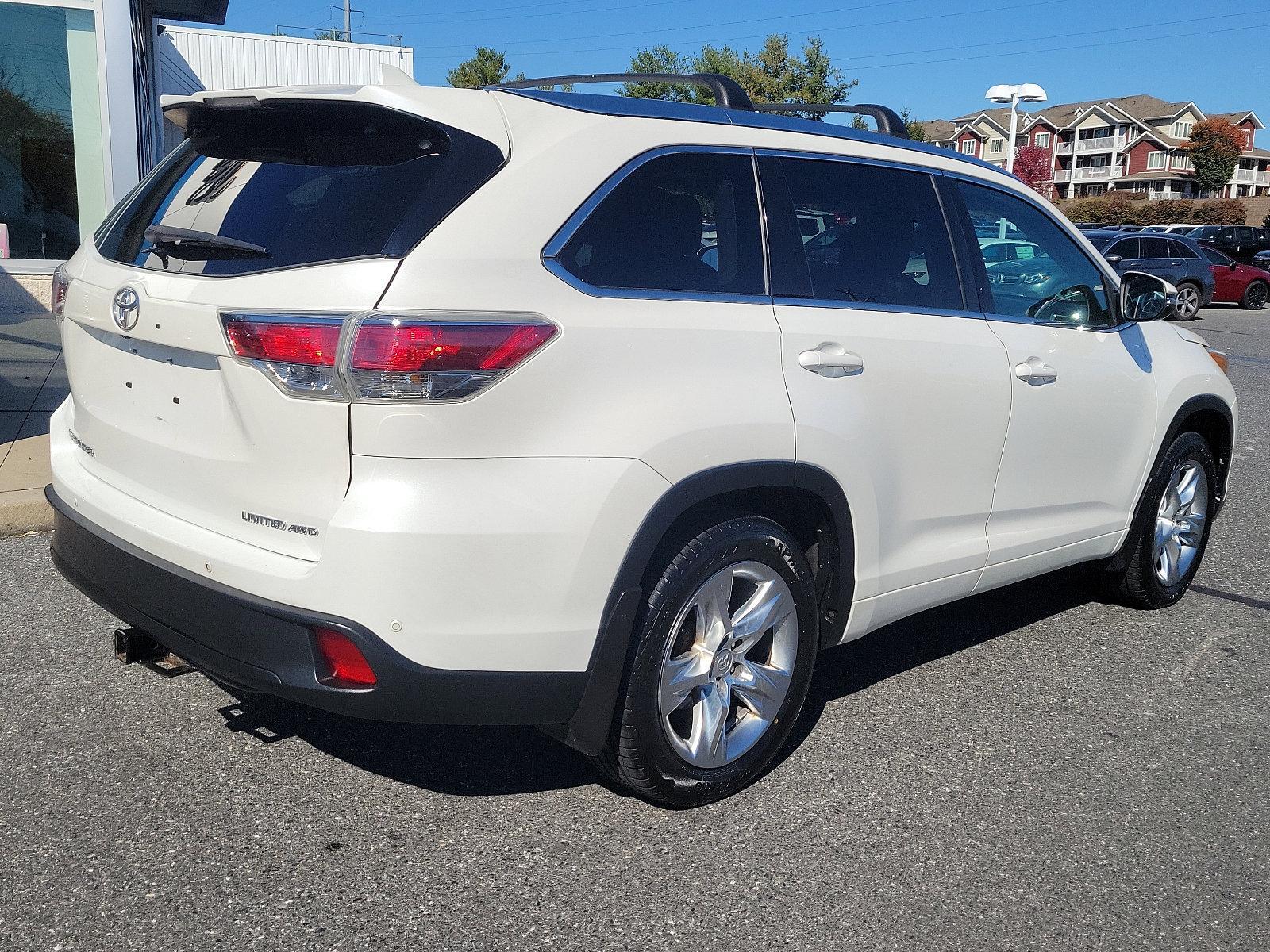 2015 Toyota Highlander Vehicle Photo in BETHLEHEM, PA 18017-9401