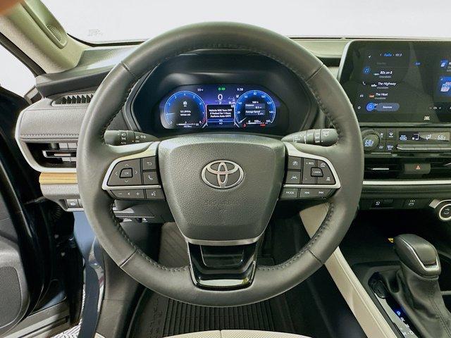 2024 Toyota Grand Highlander Vehicle Photo in Flemington, NJ 08822