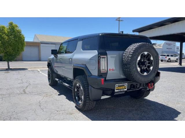 2024 GMC HUMMER EV SUV Vehicle Photo in TURLOCK, CA 95380-4918