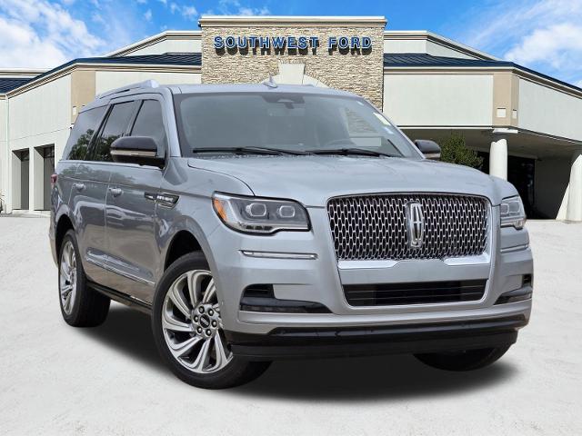 2022 Lincoln Navigator Vehicle Photo in Weatherford, TX 76087-8771