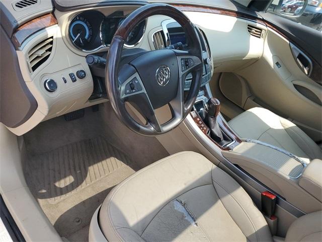 2011 Buick LACROSSE Vehicle Photo in GRAND BLANC, MI 48439-8139