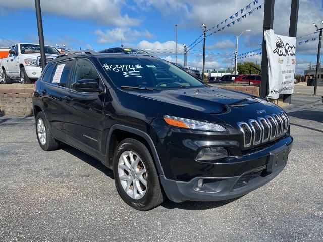 2016 Jeep Cherokee Vehicle Photo in ASHLAND, KY 41101-7620