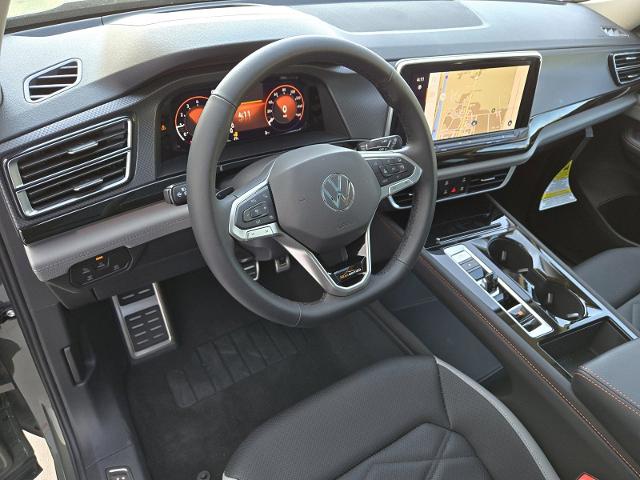 2024 Volkswagen Atlas Vehicle Photo in WEATHERFORD, TX 76087