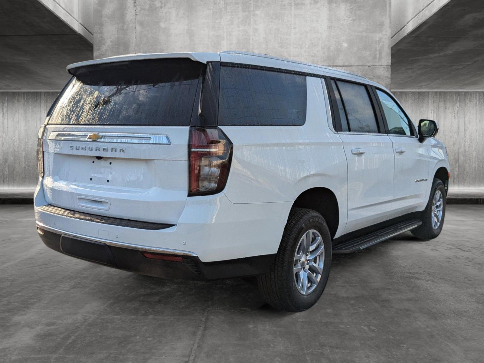 2024 Chevrolet Suburban Vehicle Photo in MIAMI, FL 33134-2699