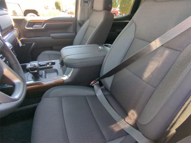 2025 GMC Sierra 1500 Vehicle Photo in GOODYEAR, AZ 85338-1310