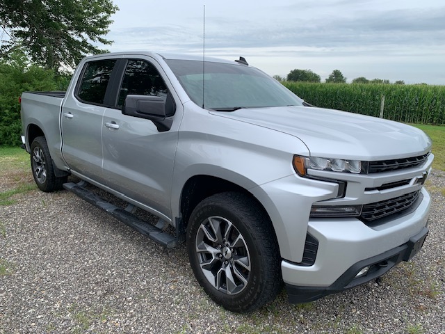 Used 2019 Chevrolet Silverado 1500 RST with VIN 3GCUYEED8KG143926 for sale in Williamsfield, IL