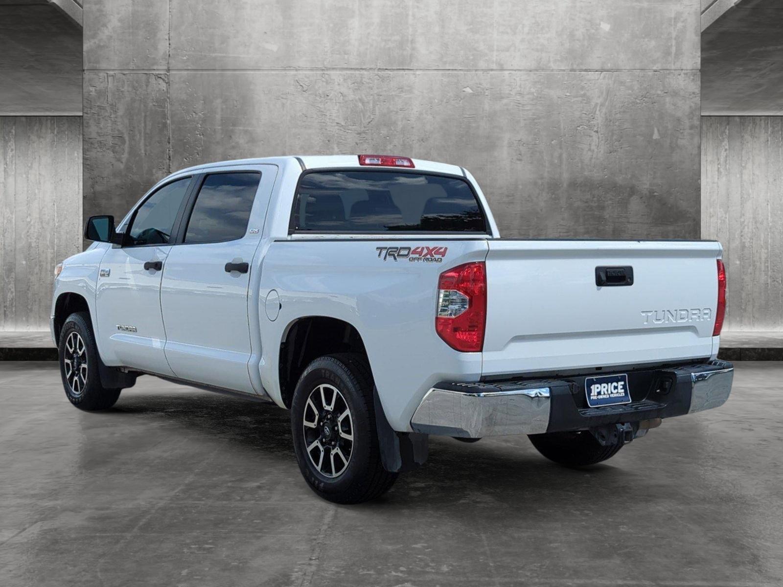 2017 Toyota Tundra 4WD Vehicle Photo in Margate, FL 33063