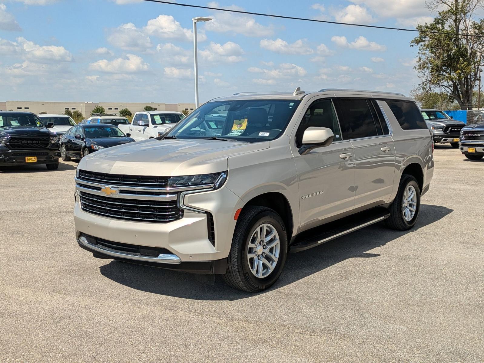 2023 Chevrolet Suburban Vehicle Photo in Seguin, TX 78155