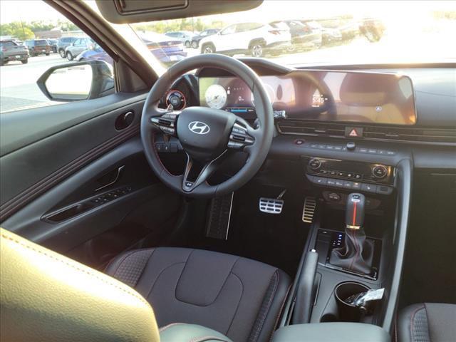 2024 Hyundai ELANTRA Vehicle Photo in Peoria, IL 61615