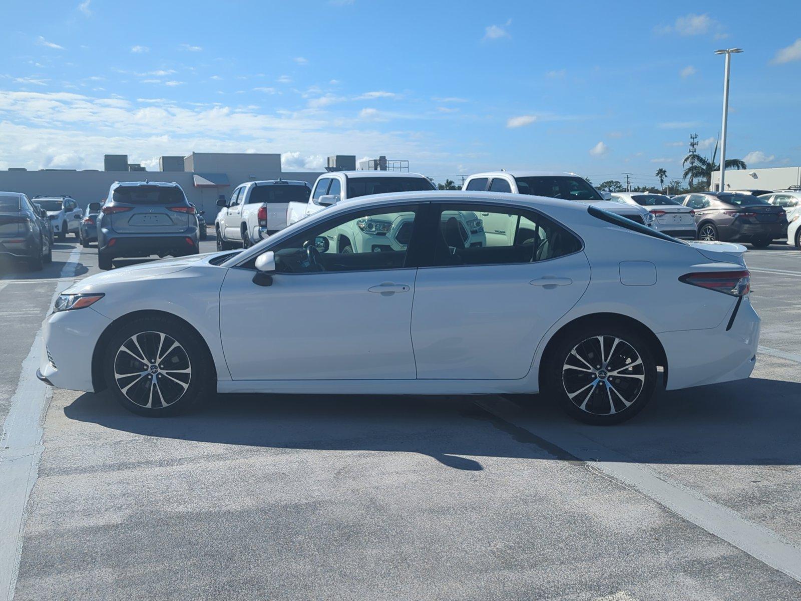 2018 Toyota Camry Vehicle Photo in Ft. Myers, FL 33907