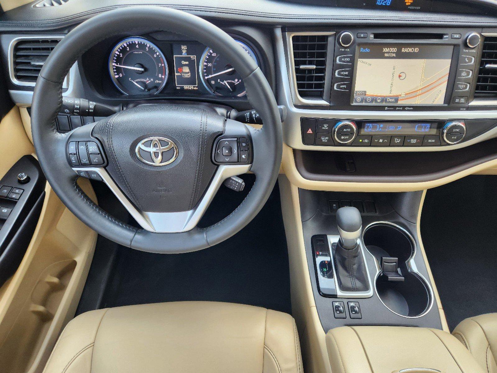 2016 Toyota Highlander Vehicle Photo in GRAPEVINE, TX 76051-8302