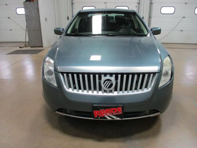 Used 2011 Mercury Milan  with VIN 3MEHM0JG8BR604903 for sale in East Dubuque, IL