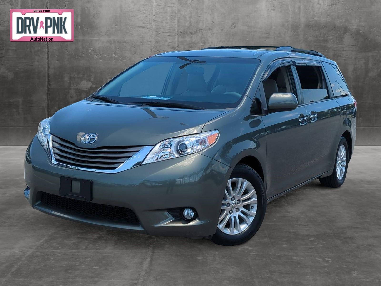 2014 Toyota Sienna Vehicle Photo in Ft. Myers, FL 33907