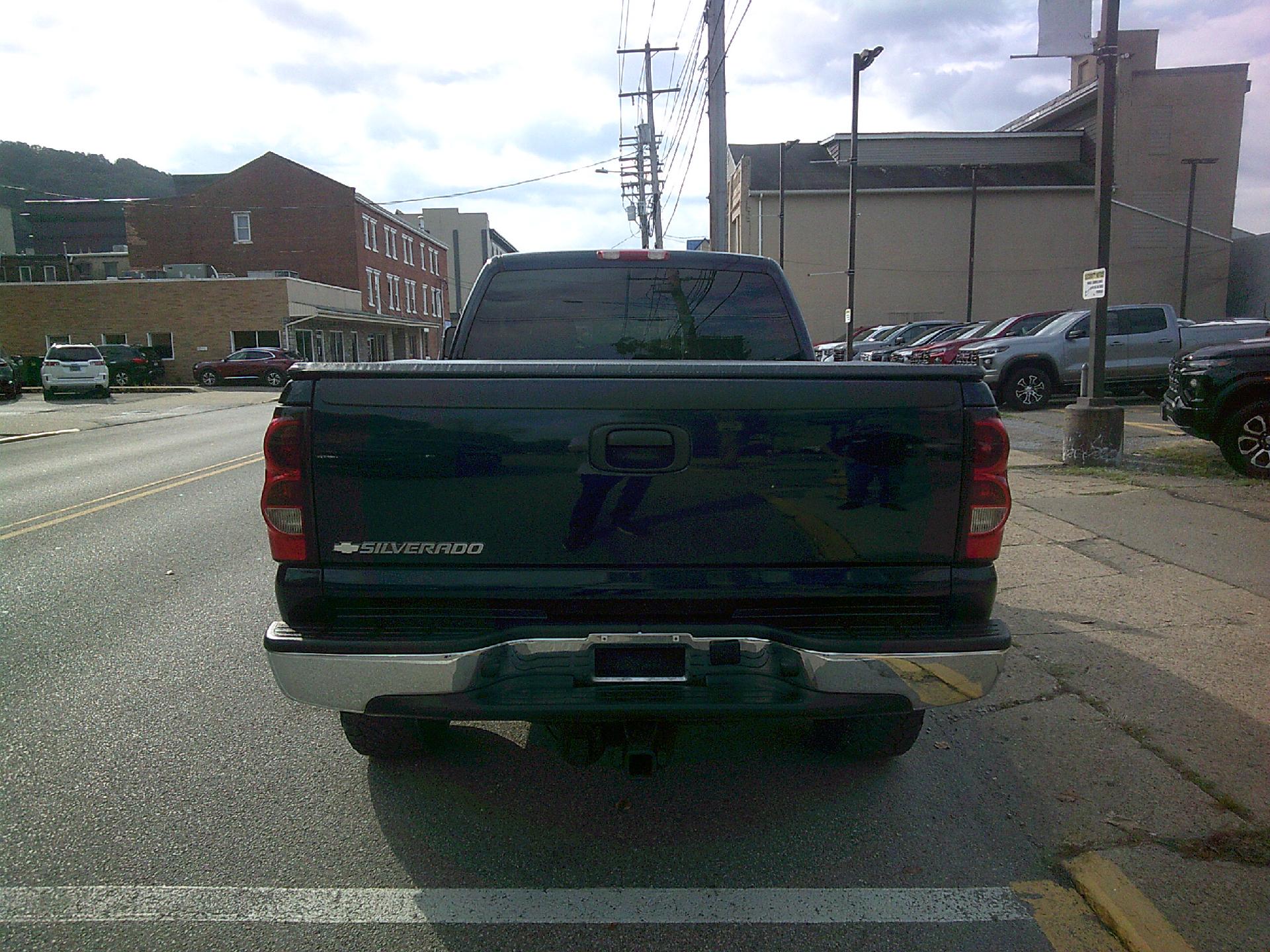 2006 Chevrolet Silverado 2500HD Vehicle Photo in KITTANNING, PA 16201-1536