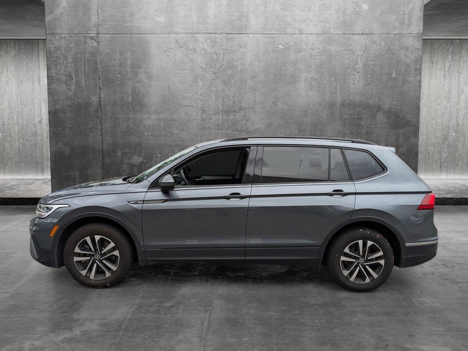 2024 Volkswagen Tiguan Vehicle Photo in Miami, FL 33015