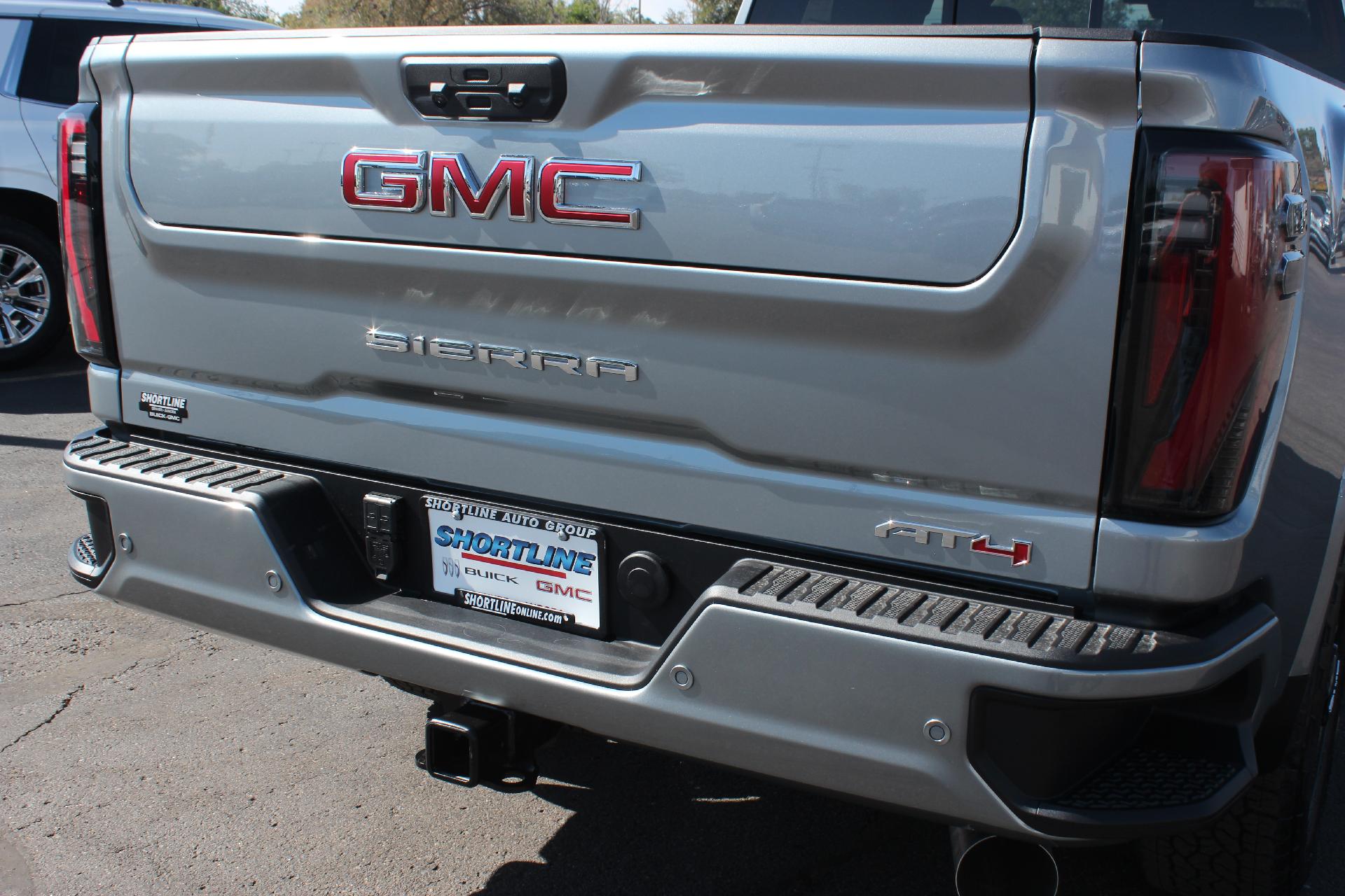 2025 GMC Sierra 2500 HD Vehicle Photo in AURORA, CO 80012-4011