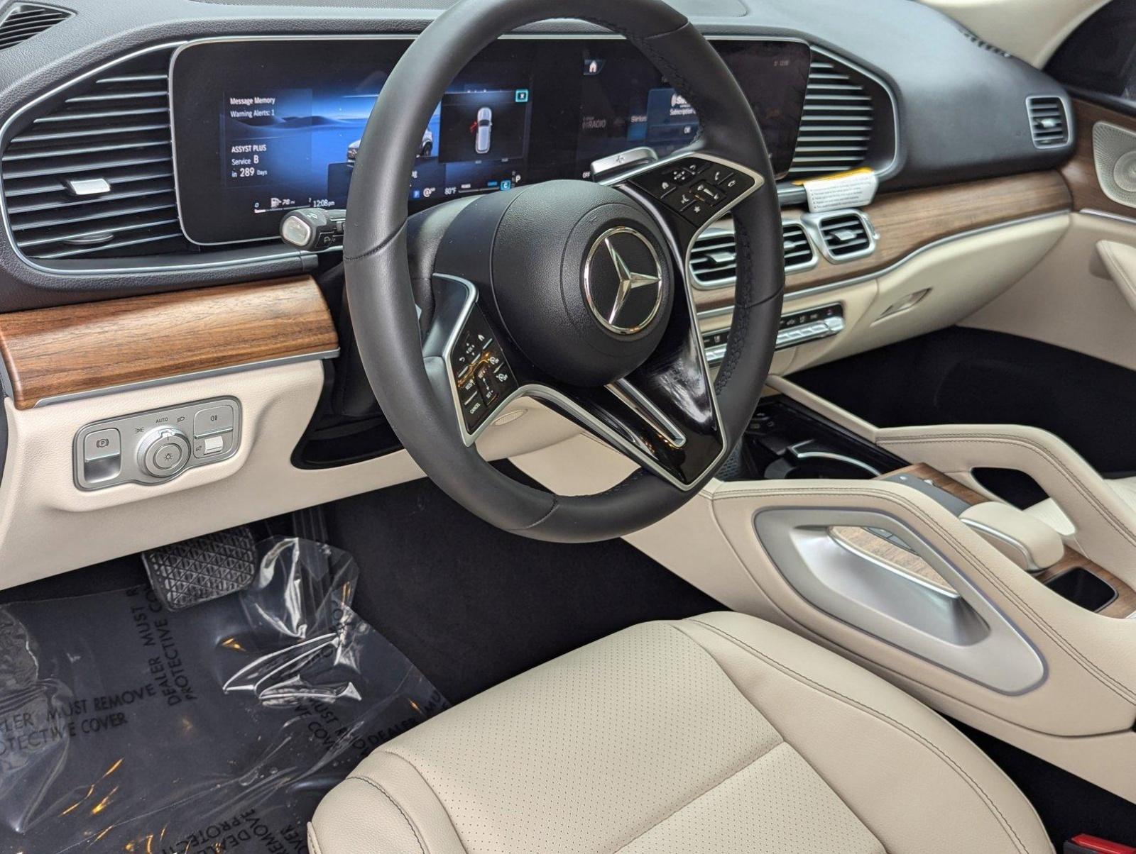 2024 Mercedes-Benz GLE Vehicle Photo in Delray Beach, FL 33444