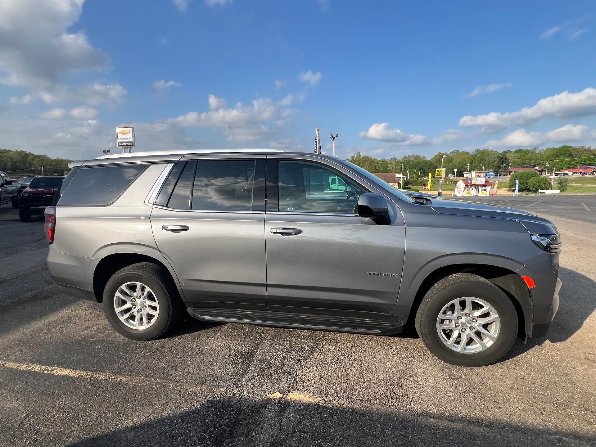 Used 2022 Chevrolet Tahoe LT with VIN 1GNSKNKD4NR215049 for sale in Doniphan, MO