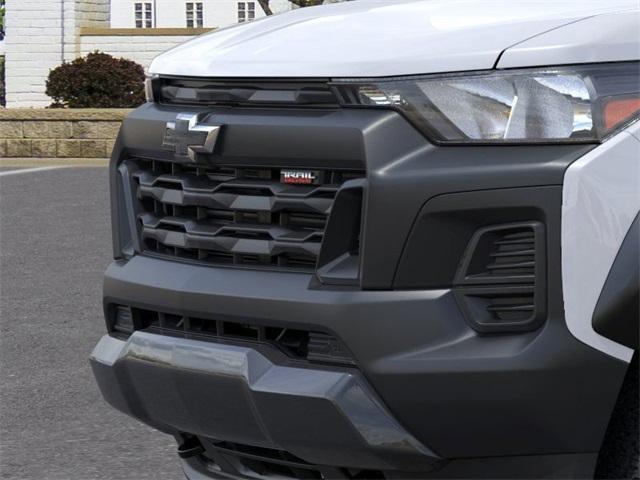 2024 Chevrolet Colorado Vehicle Photo in GRAND BLANC, MI 48439-8139