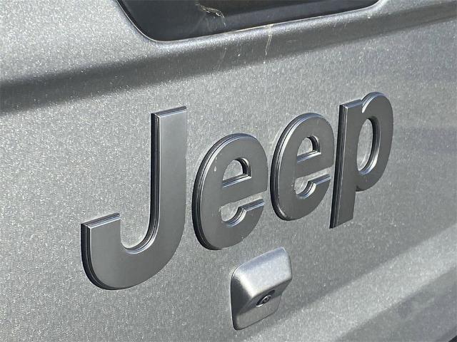 2021 Jeep Gladiator Vehicle Photo in GOODYEAR, AZ 85338-1310