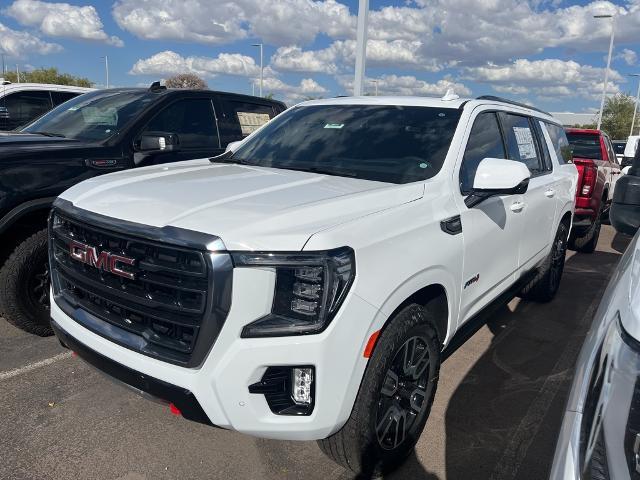 2024 GMC Yukon XL Vehicle Photo in GOODYEAR, AZ 85338-1310