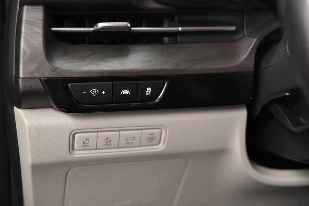 2023 Kia Carnival Vehicle Photo in AKRON, OH 44303-2185