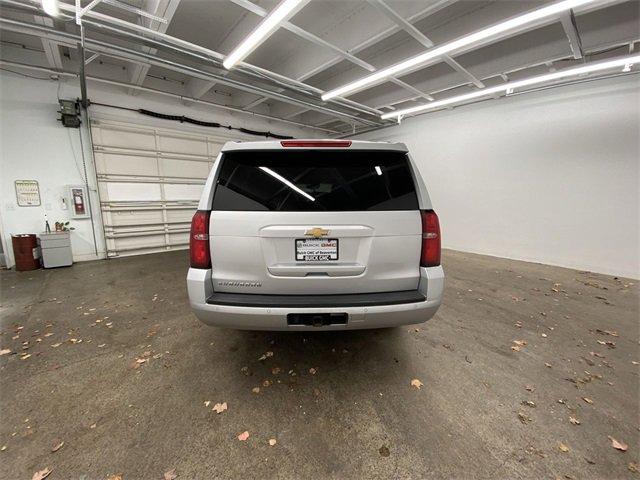 2018 Chevrolet Suburban Vehicle Photo in PORTLAND, OR 97225-3518