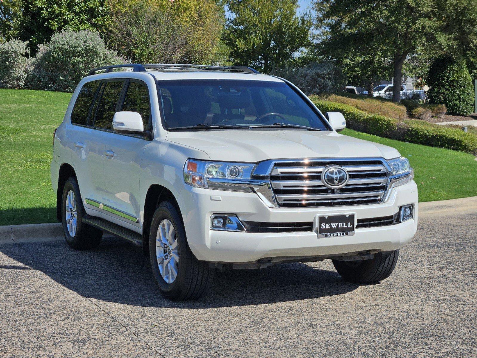 2020 Toyota Land Cruiser Vehicle Photo in FORT WORTH, TX 76132