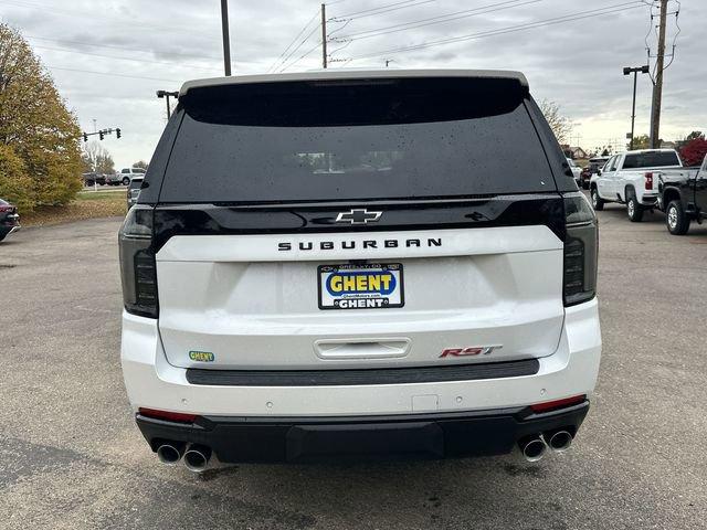 2025 Chevrolet Suburban Vehicle Photo in GREELEY, CO 80634-4125