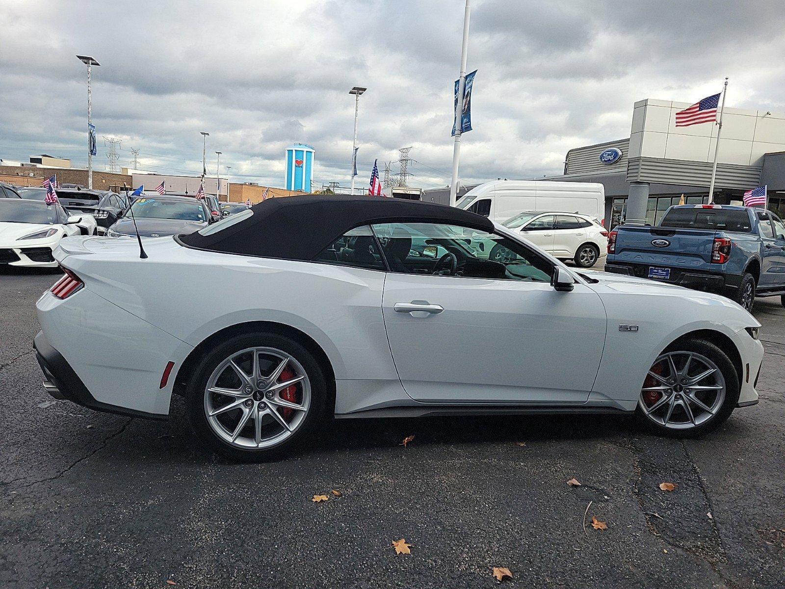 2024 Ford Mustang Vehicle Photo in Saint Charles, IL 60174