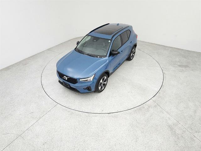 2024 Volvo XC40 Vehicle Photo in Grapevine, TX 76051