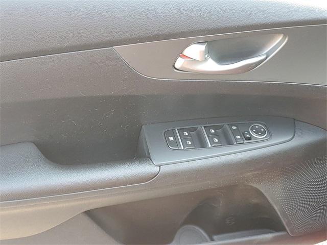 2020 Kia Forte Vehicle Photo in GRAND BLANC, MI 48439-8139