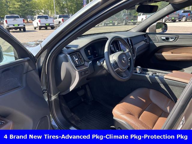 2022 Volvo XC60 Vehicle Photo in CHICOPEE, MA 01020-5001