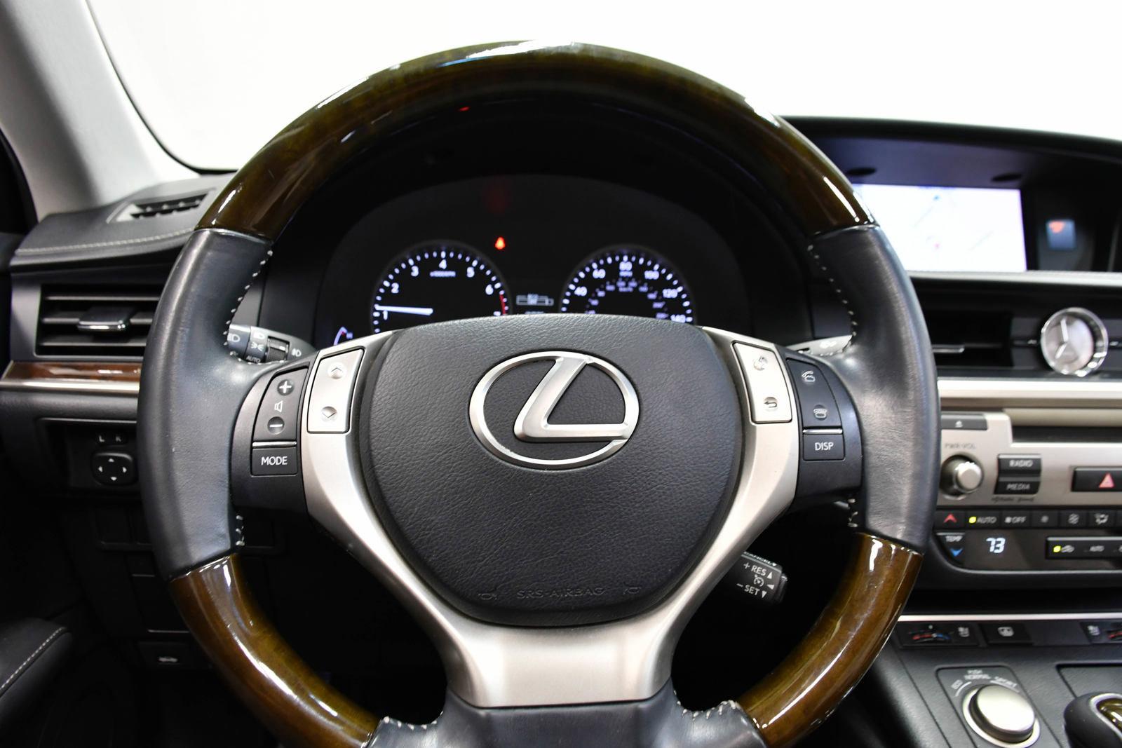 2013 Lexus ES 350 Vehicle Photo in DALLAS, TX 75235