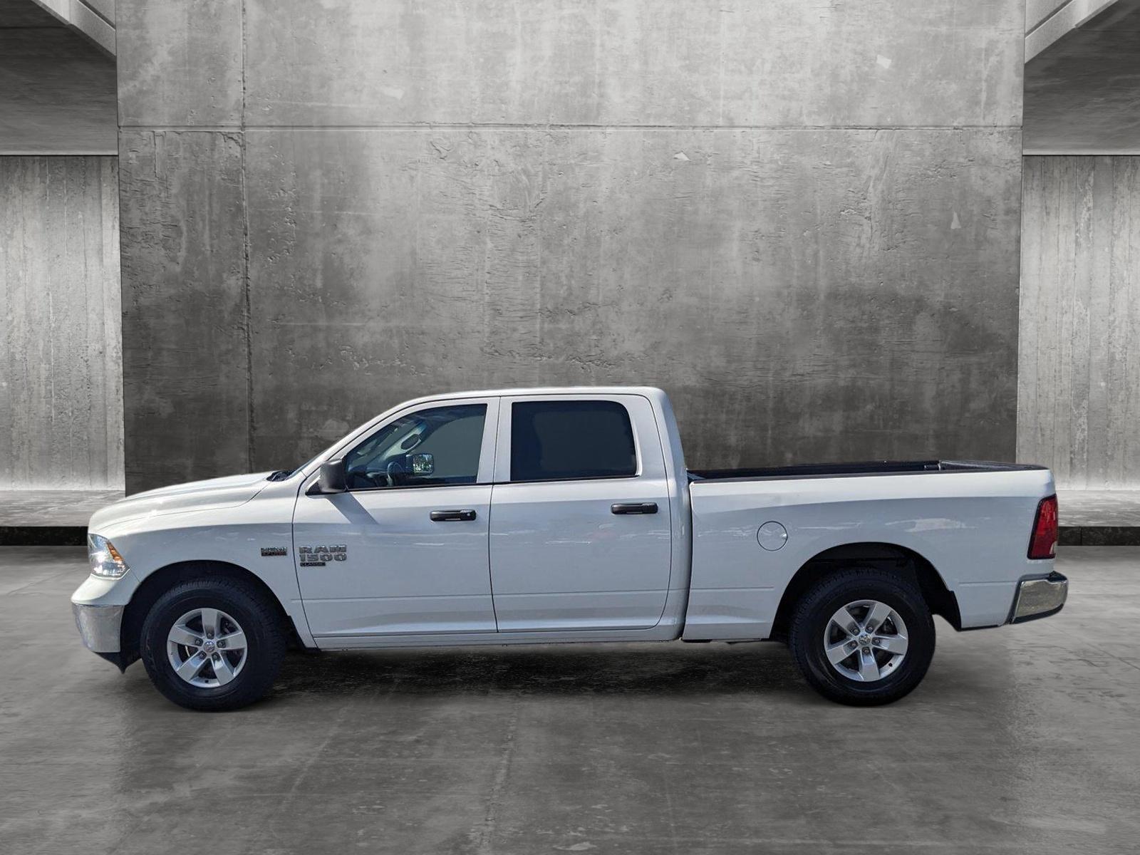 2022 Ram 1500 Classic Vehicle Photo in GREENACRES, FL 33463-3207