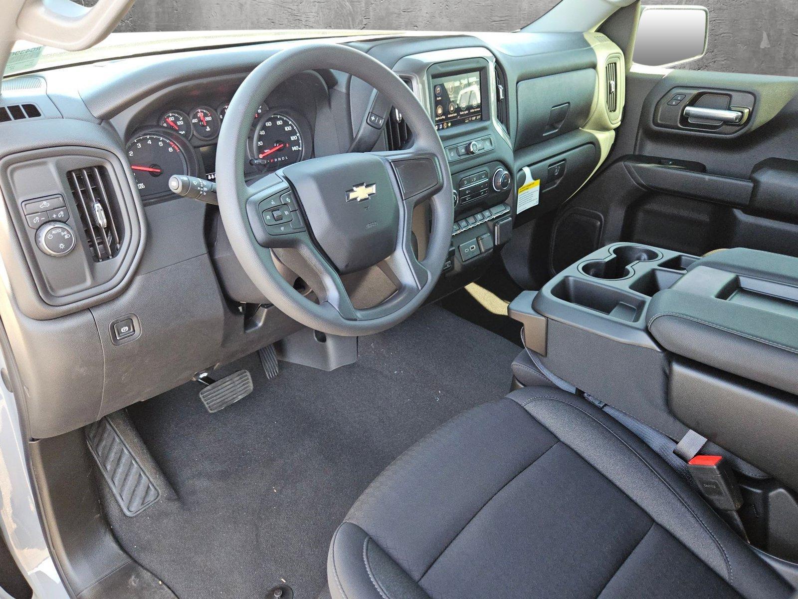 2024 Chevrolet Silverado 1500 Vehicle Photo in MESA, AZ 85206-4395