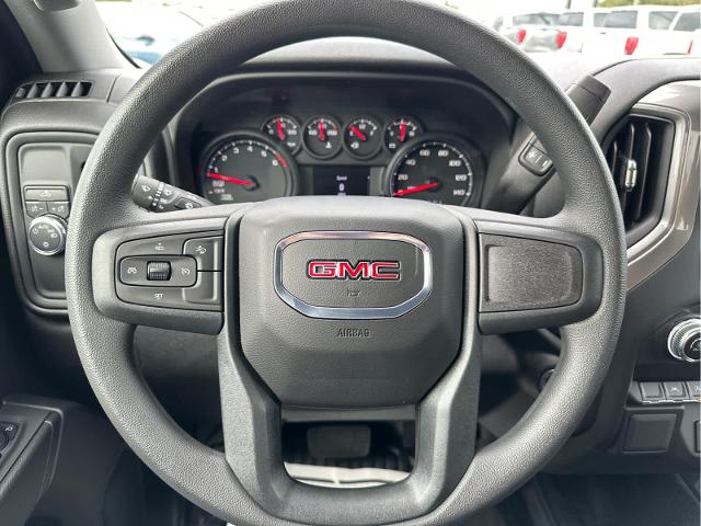 2025 GMC Sierra 1500 Vehicle Photo in RED SPRINGS, NC 28377-1640