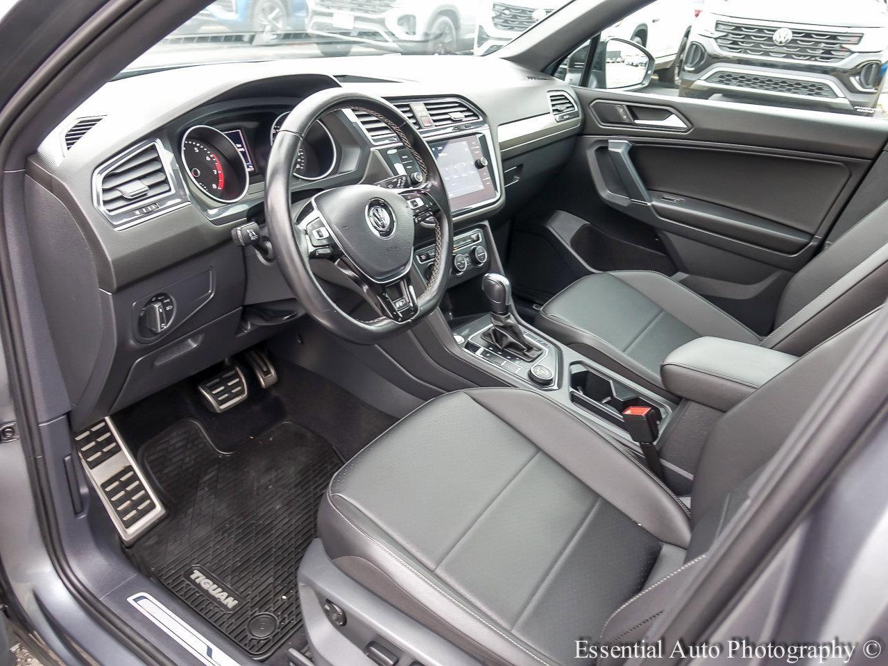 2020 Volkswagen Tiguan Vehicle Photo in Saint Charles, IL 60174