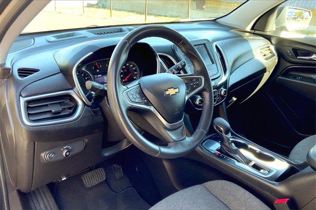 2022 Chevrolet Equinox Vehicle Photo in TOPEKA, KS 66609-0000