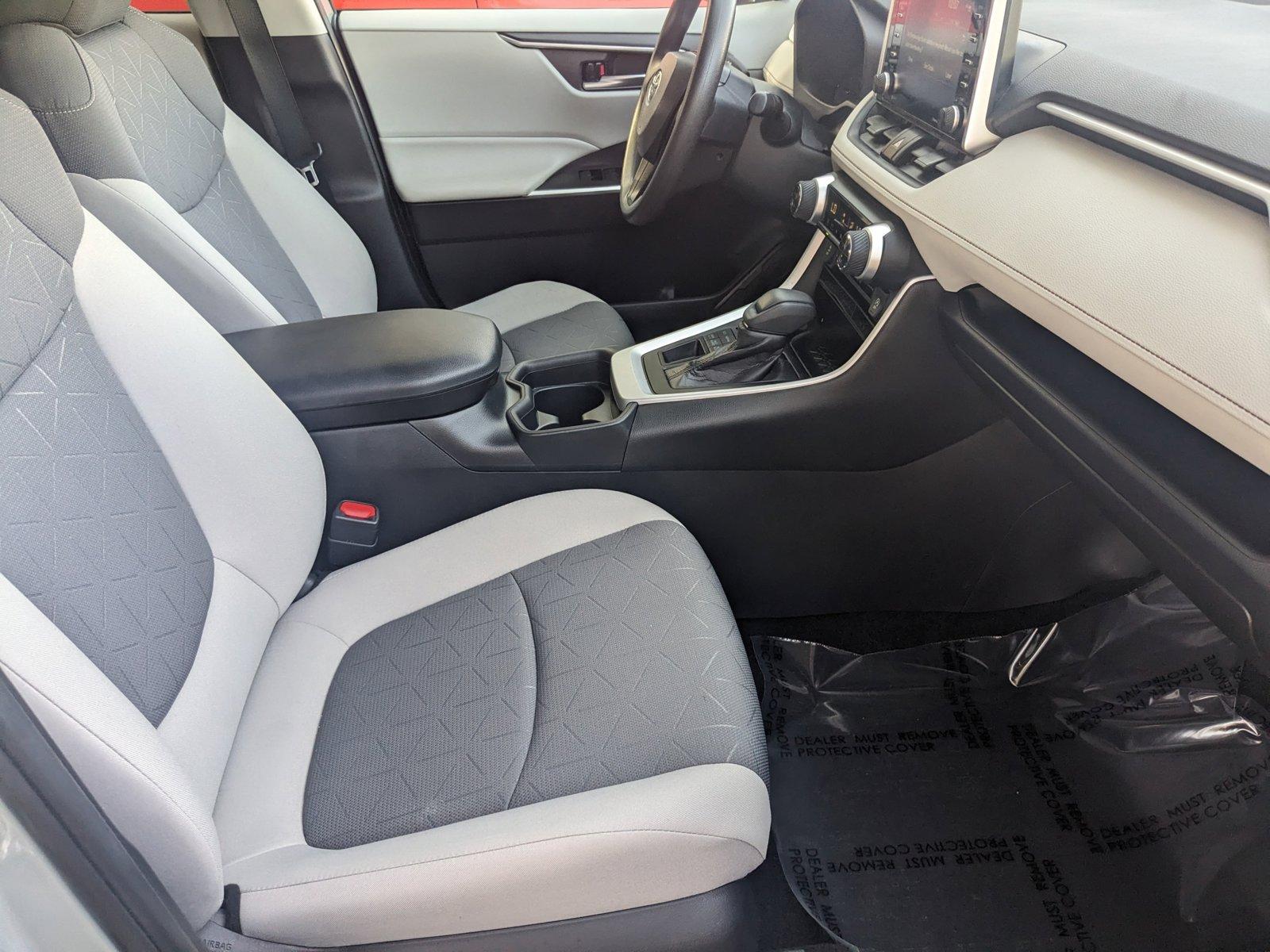 2020 Toyota RAV4 Vehicle Photo in Tampa, FL 33614