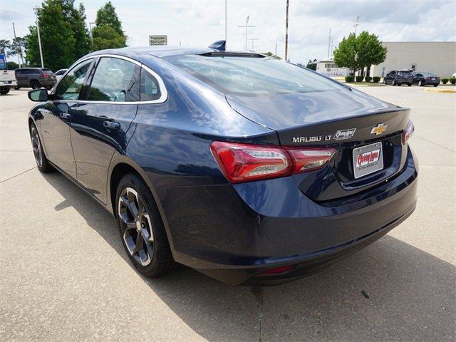 2022 Chevrolet Malibu Vehicle Photo in BATON ROUGE, LA 70809-4546