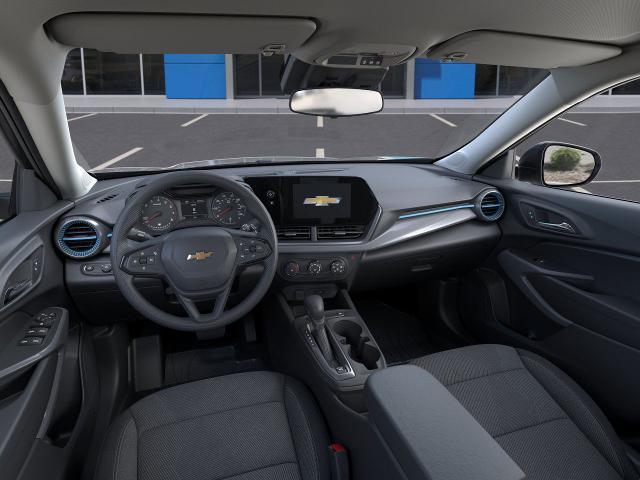 2024 Chevrolet Trax Vehicle Photo in VALENCIA, CA 91355-1705