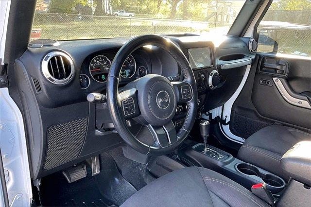 2017 Jeep Wrangler Unlimited Vehicle Photo in INDEPENDENCE, MO 64055-1314