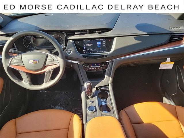 2025 Cadillac XT5 Vehicle Photo in DELRAY BEACH, FL 33483-3294