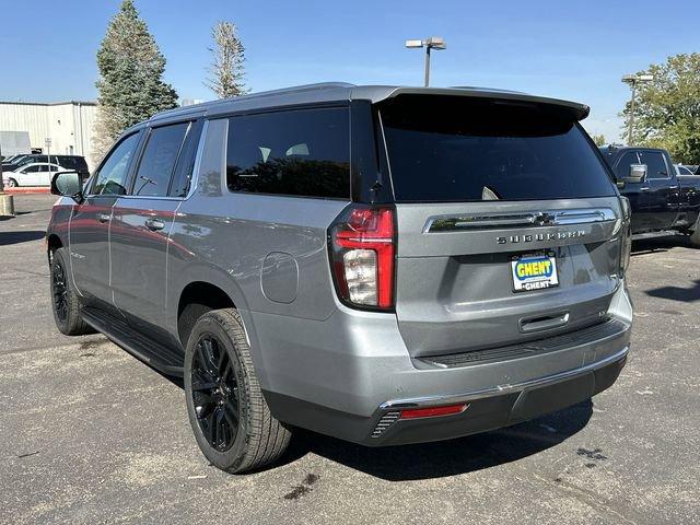 2024 Chevrolet Suburban Vehicle Photo in GREELEY, CO 80634-4125