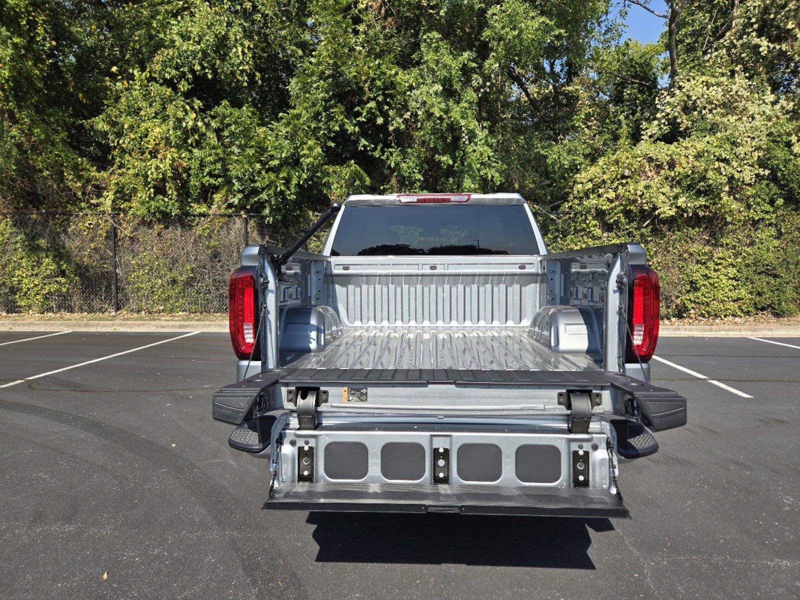 2024 GMC Sierra 1500 Vehicle Photo in DALLAS, TX 75209-3016