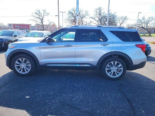 2022 Ford Explorer Vehicle Photo in SAUK CITY, WI 53583-1301