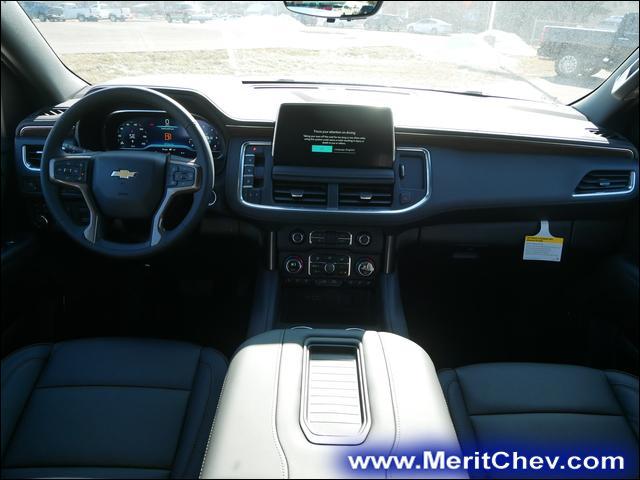 2024 Chevrolet Suburban Vehicle Photo in MAPLEWOOD, MN 55119-4794