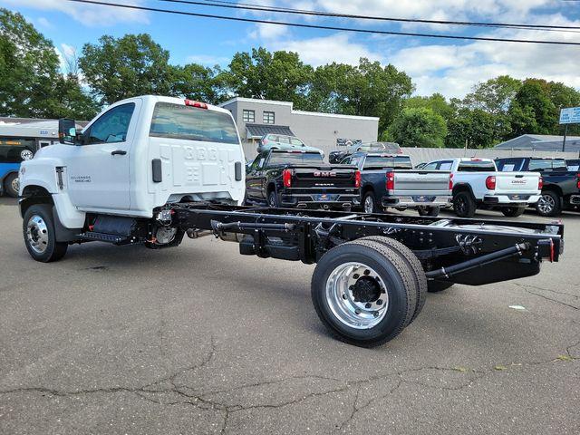 2024 Chevrolet Silverado 6500 HD Vehicle Photo in DANBURY, CT 06810-5034